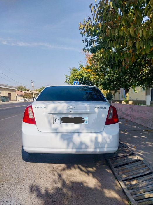 Lacetti 1.8 2012yil arenda