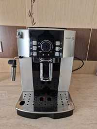 De'Longhi

 Espressor automat Magnifica S ECAM22.110.B | De'Longhi RO