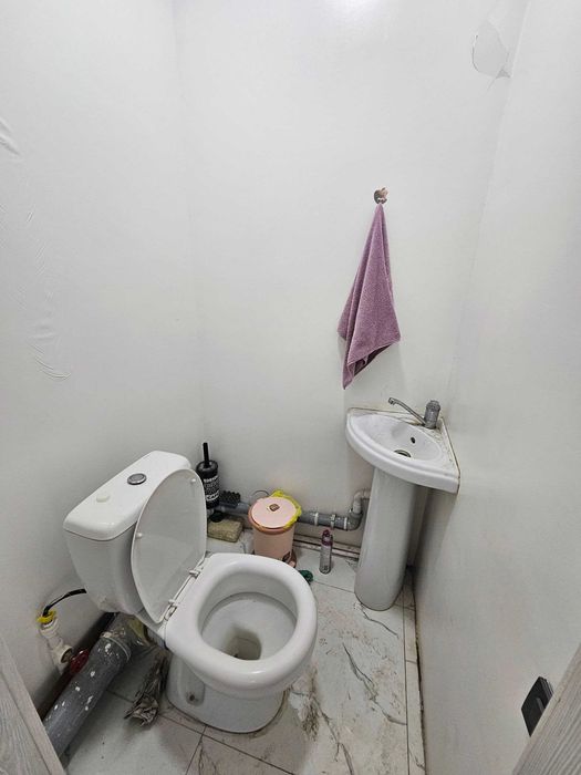 Tayyor bino podvali bilan birga sotiladi.