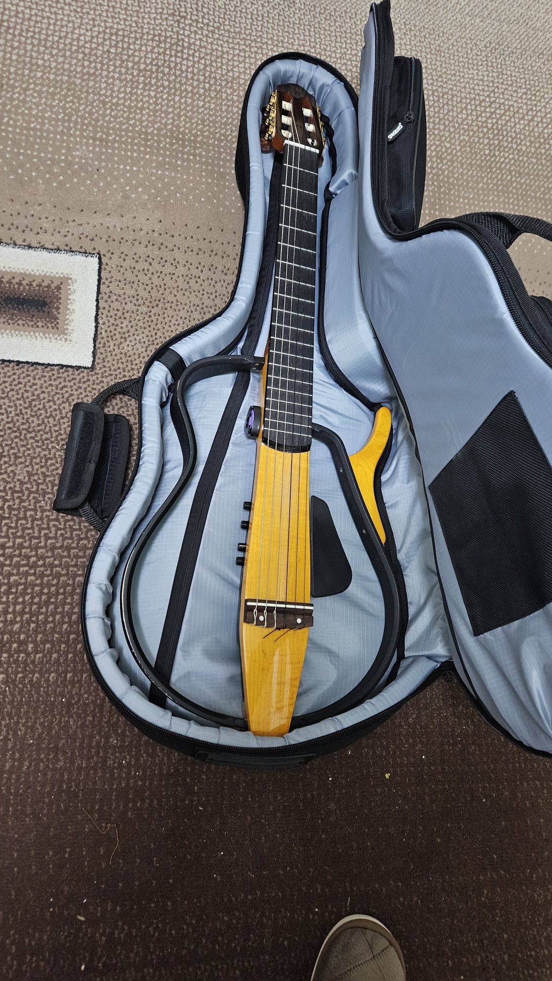 Gitara sotiladi yangi Silend Yamaha 130 Madel