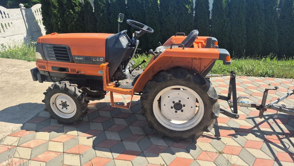 Vand Kubota GL 220