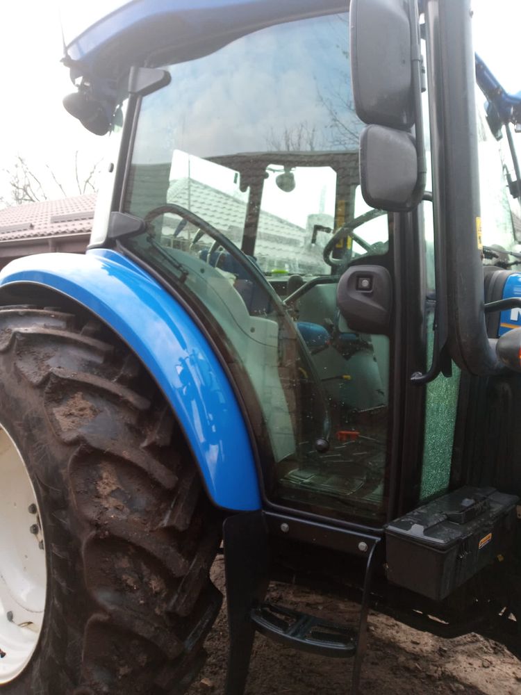 Tractor NEW HOLLAND TD5.95