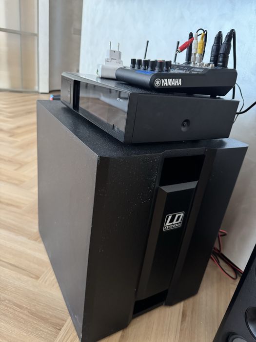 Продам караоке ast mini в идеальном состоянии,