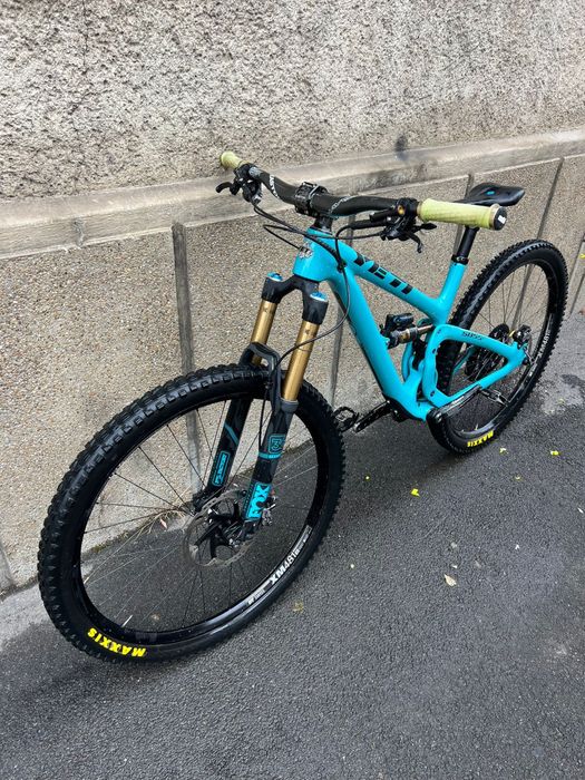 Bicicleta Full Suspension Carbon Yeti 29” Fox36 Kashima ca noua !