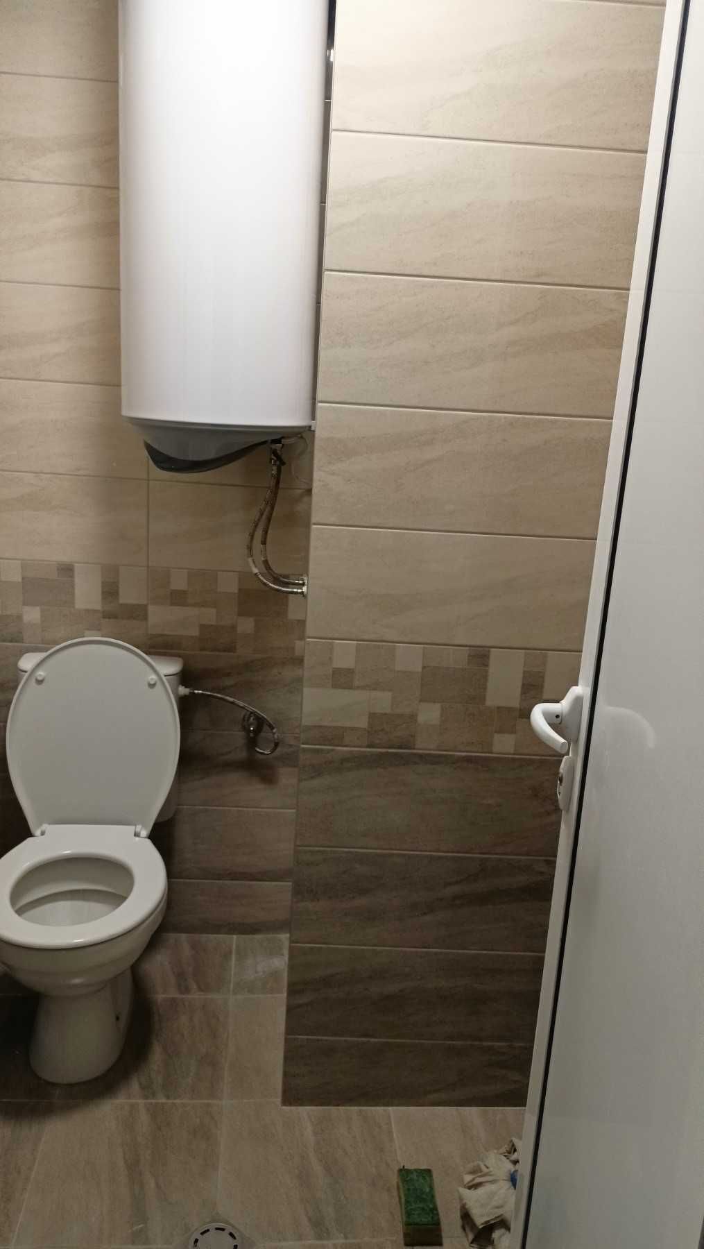 отдавам двустаен  полуобзаведен от собственик