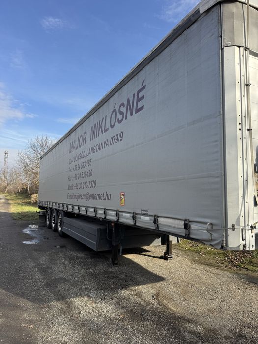 Semiremorca Scharmuller