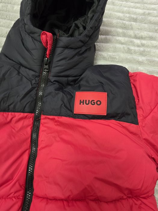 Geaca.          Hugo