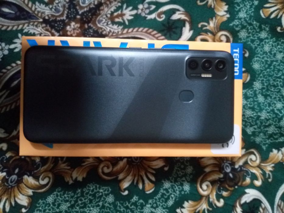 Tecno Spark 7, karobka dokument