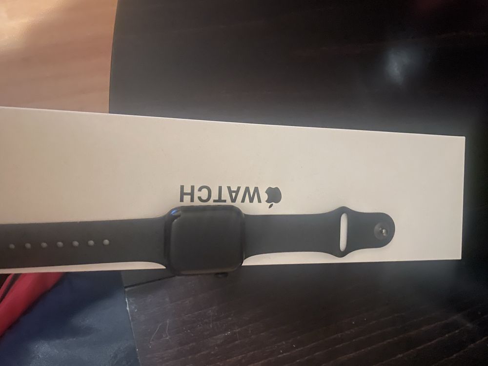Apple Watch SE2 перфектно състояние