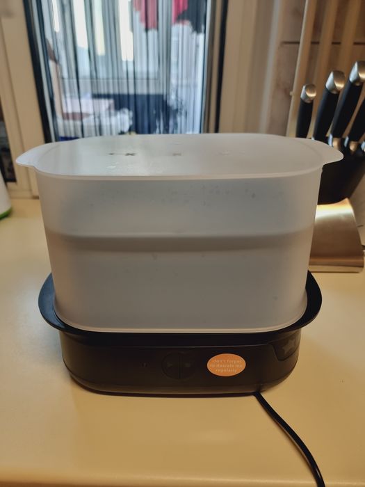 Sterilizator electric Tommee Tippee , pentru 6 biberoane