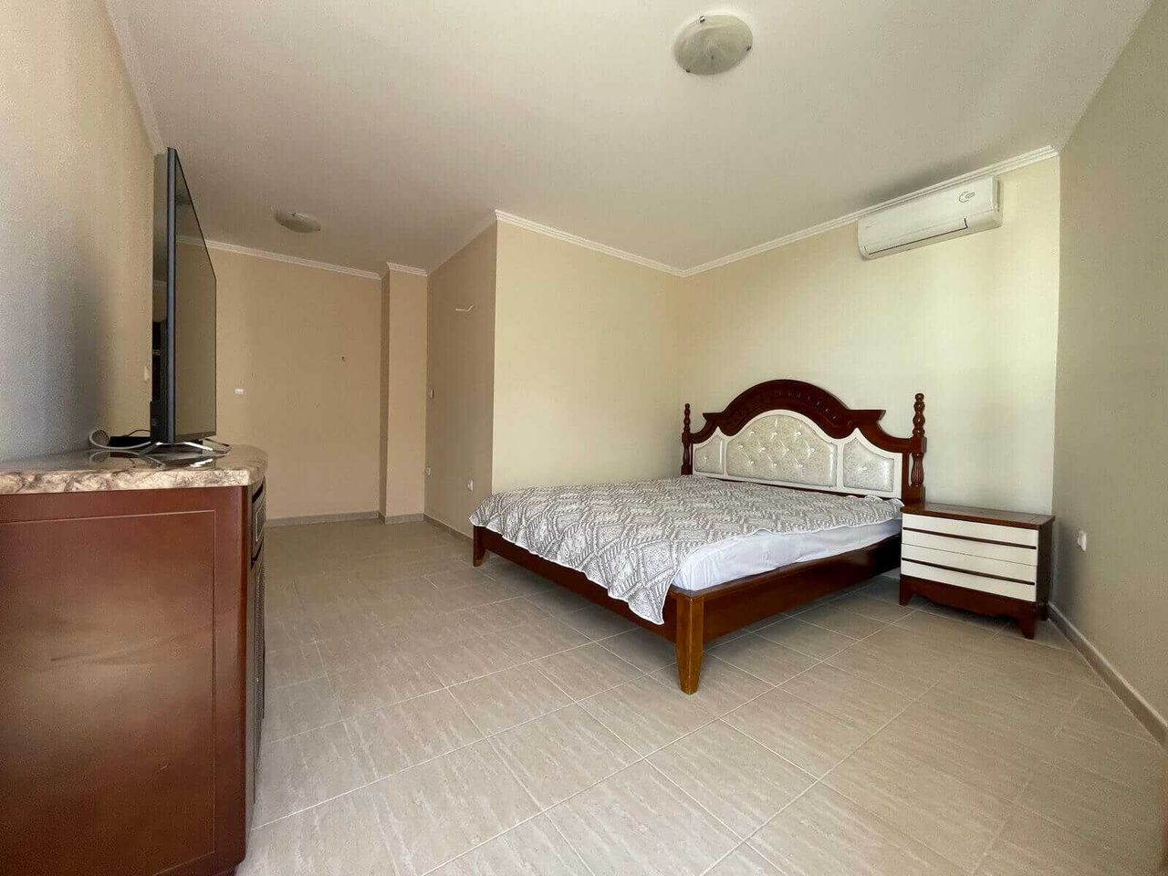 Продава се Четиристаен апартамент в Свети Влас - 117 кв.м за 1112 €/кв.м - Снимка #21