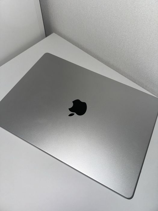Продам MacBook Pro 14