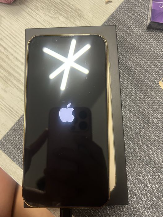 Iphone 13 Pro много запазен