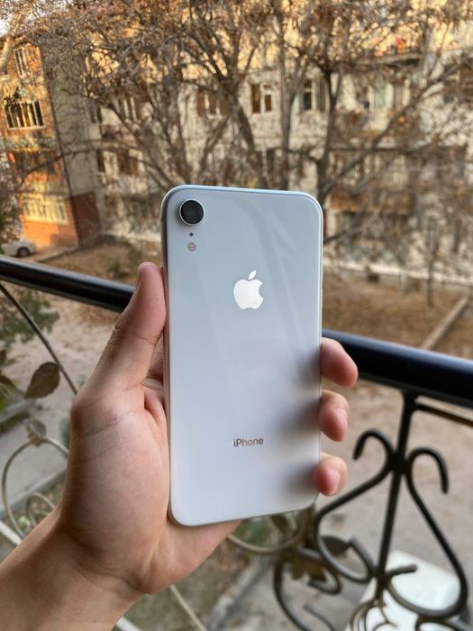 Iphone Xr sotiladi sirochna
