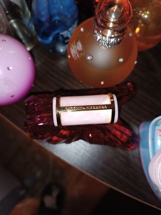 Carolina Herrera La Bomba