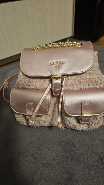 Чантa      Guess