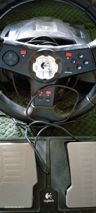 Игровой руль для компьютера