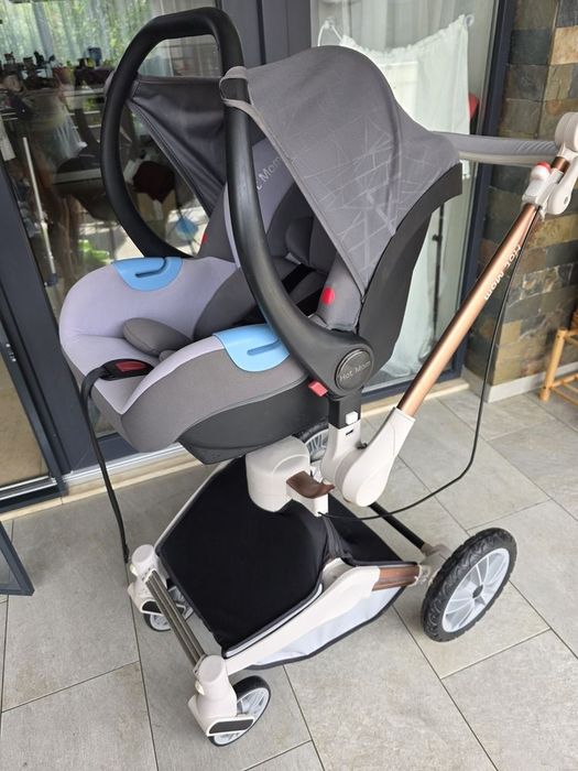 Vând cărucior pliabil Hot Mom 3in1