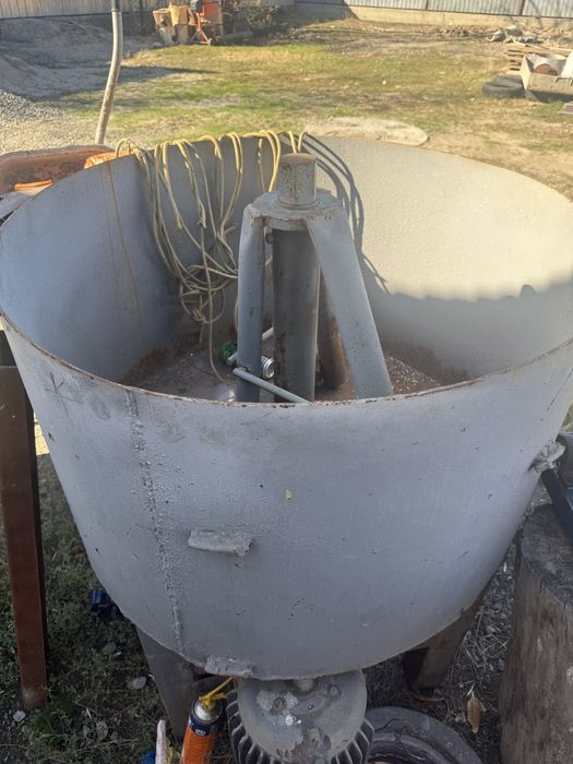 Продам бетономешалку