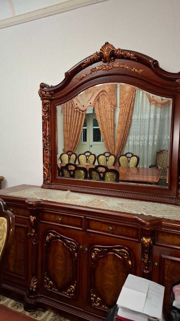 Хитой мебели (зал, спальний комплект)