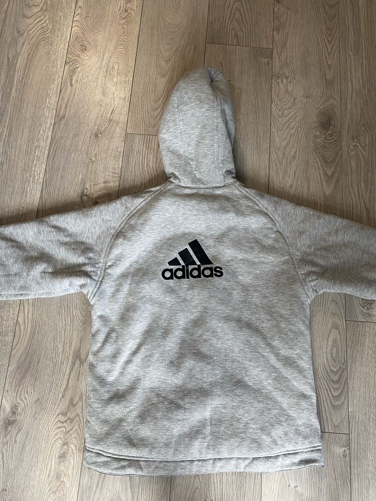 Adidas двулицев суитчер