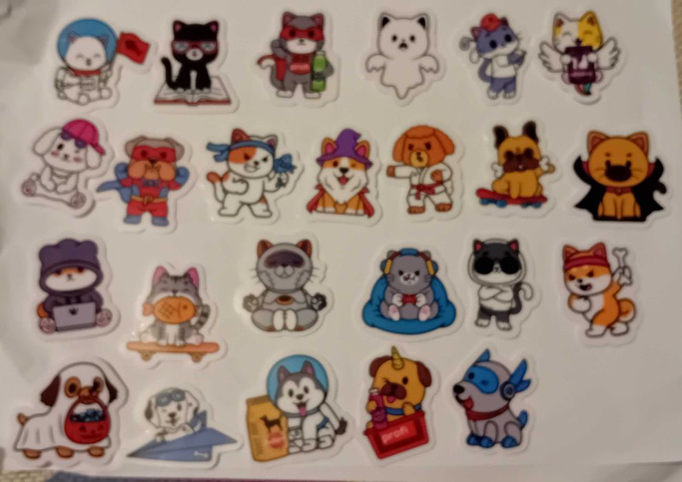 Freniemies colecția completa fara album