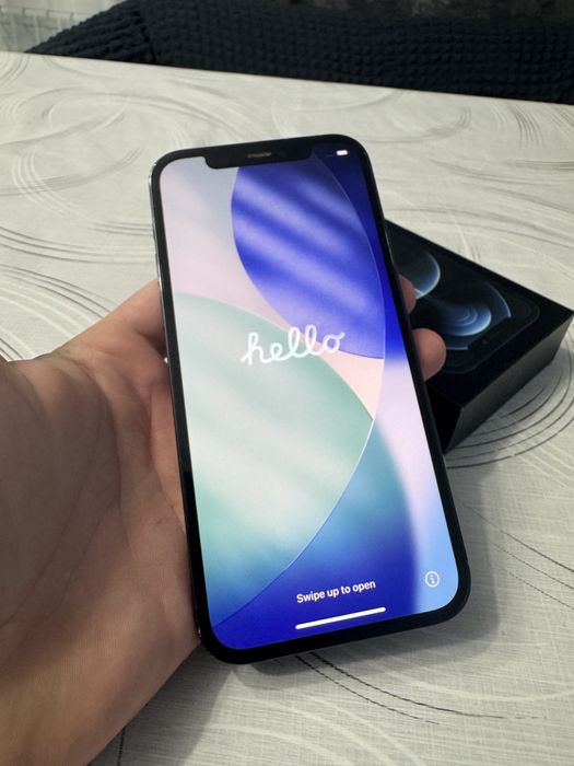 Продам iphone 12 pro 256g