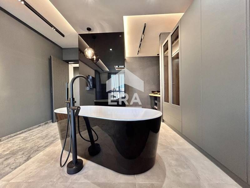 Продава се Тристаен апартамент в София, Манастирски ливади - 183 кв.м за 3382 €/кв.м - Снимка #7