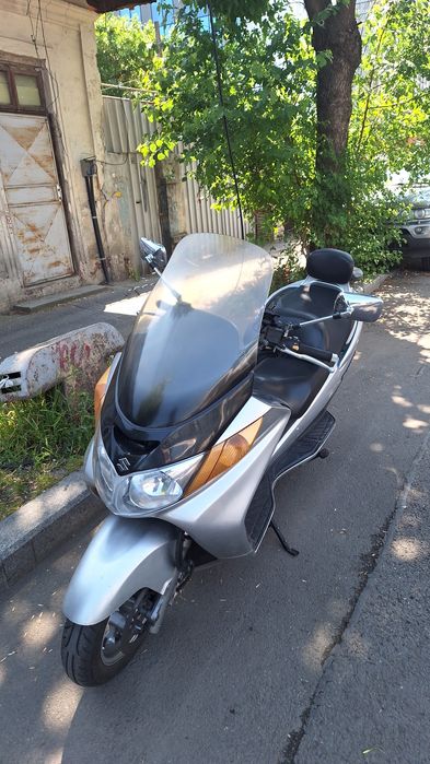 Suzuki Burgman 250
