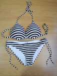 Costum de baie perfect pentru piscină