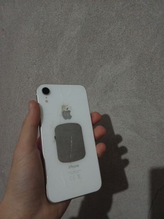 iphone xr srochna sotiladi