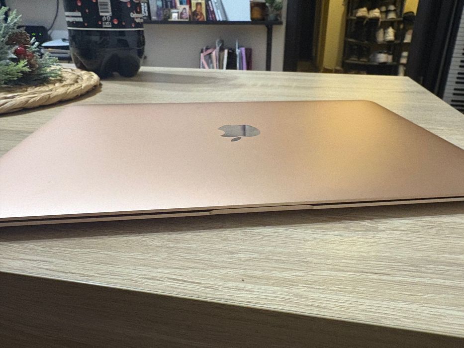 MacBook Air  retina 13 rose gold