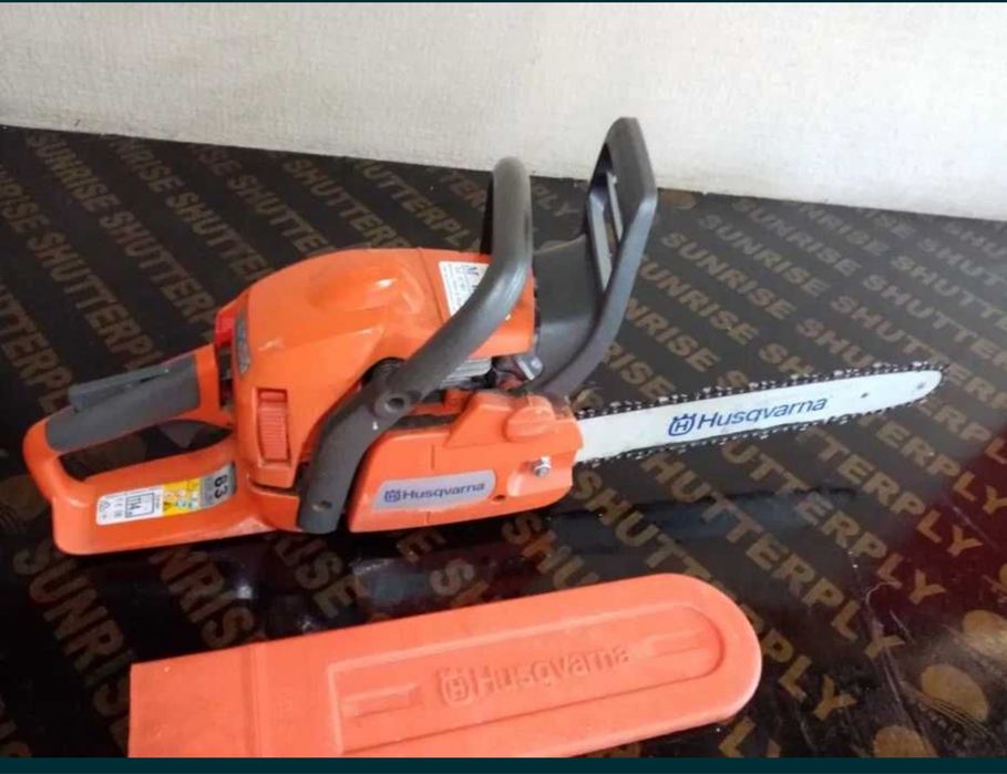 Хусварна HUQSVARNA 135x torq неразличим от нова