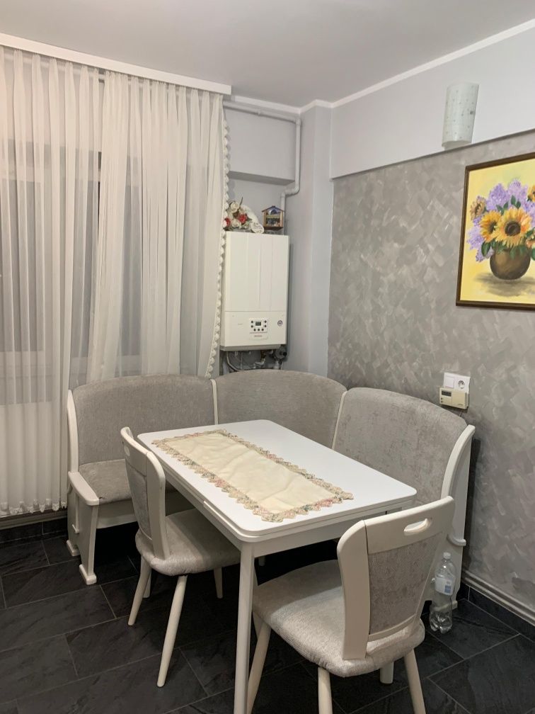 Vând  apartament  ultracentral  3 camere