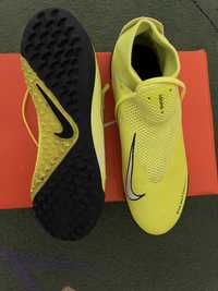 Ghete fotbal teren sintetic nike phantom