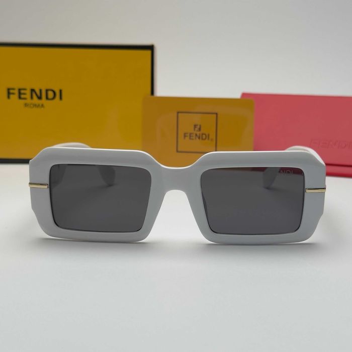 Слънчеви очила Fendi Bold Square Big Logo нови черно и бяло UV400 CE