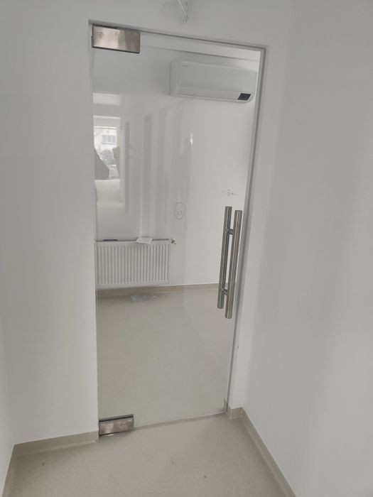 Uși,balustrade,cabine dus,închideri din sticla securizata