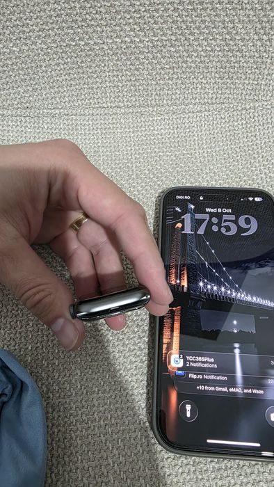 Apple watch 4 44 mm vine cu cutia originala si accesorii