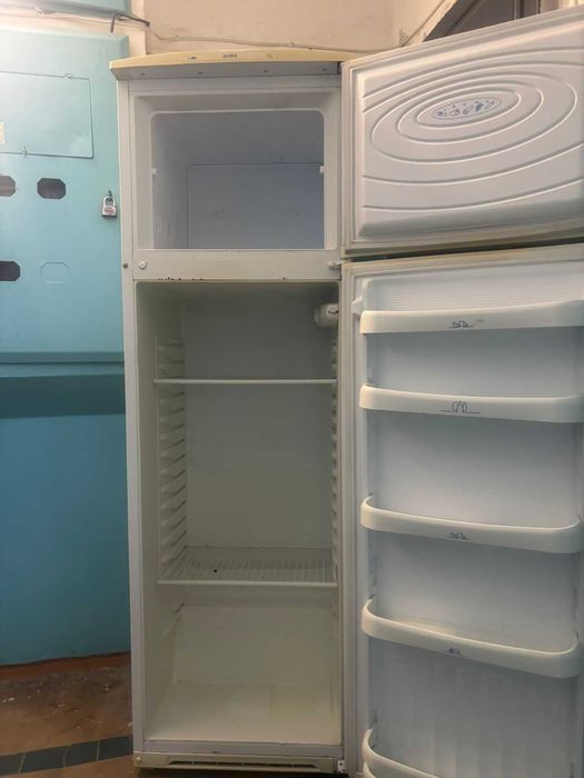 Продам холодильник