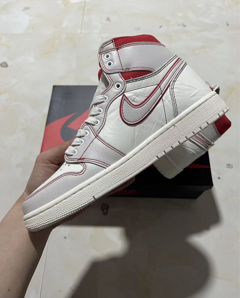 Air Jordan 1 Retro High "Phantom Gym Red"