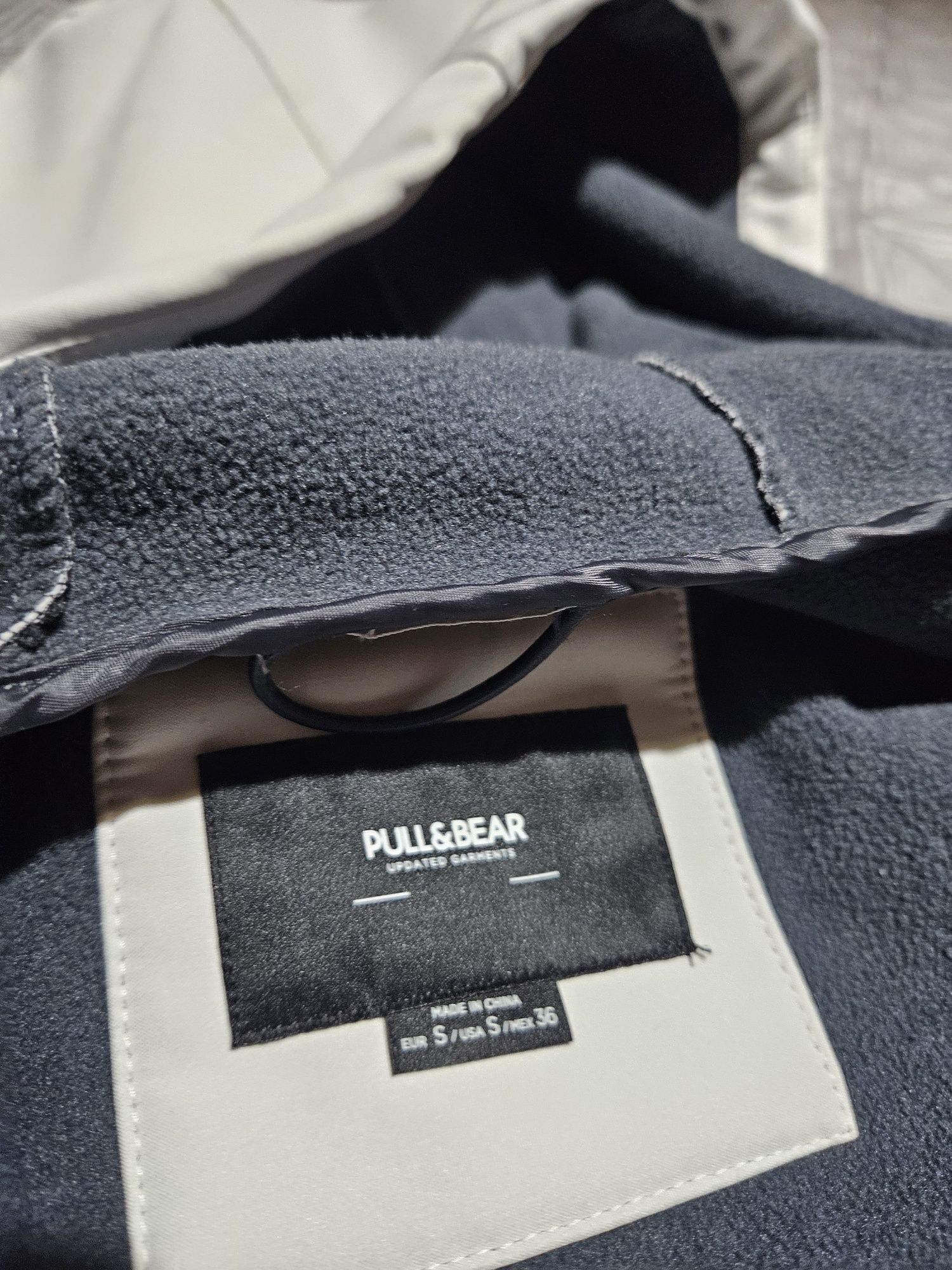 Преходно яке Pull&bear