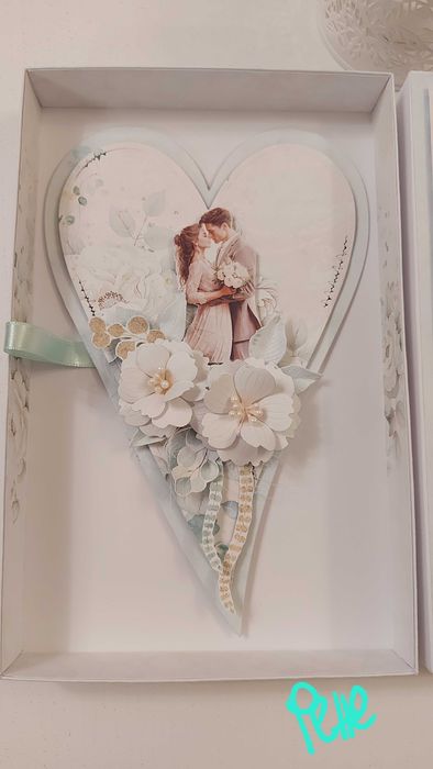 Елегантна картичка в кутия за сватба, юбилей, ръчно изработена