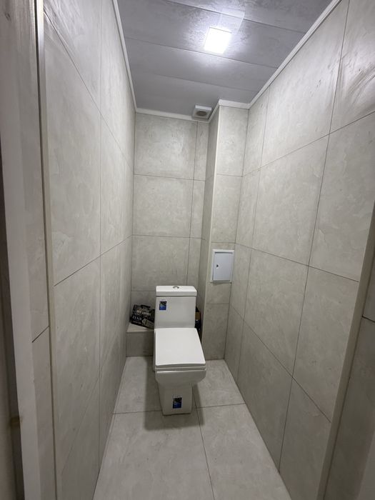 Срочно ижарага 2 хона 1-етаж пустой янги бозор жойлашган