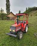 Vând tractor 4x4