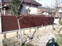 Garduri și porți stil jaluzea, sipca metalica, tabla cutata