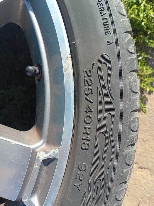 Jenți original Ford cu anvelope 225/40 R18 de vânzare