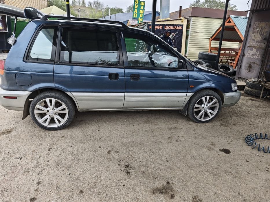 Диски с резиной.