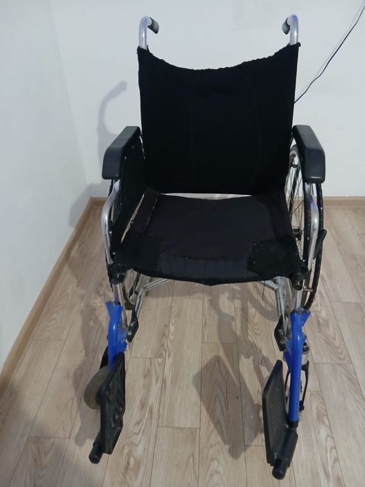 Инвалидная коляска
