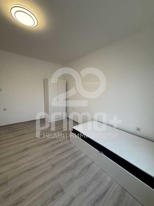 Дава се под наем Тристаен апартамент в Велико Търново, Колю Фичето - 90 кв.м за 459 € - Снимка #8