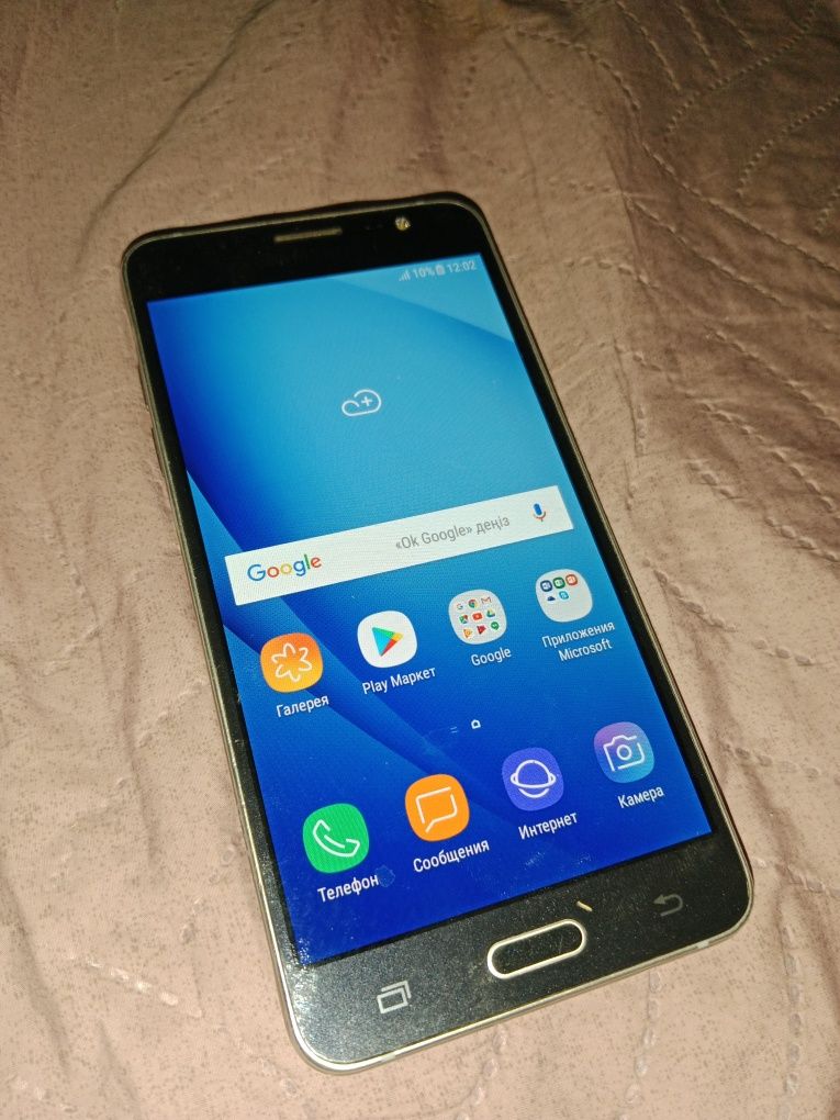 Продам телефон Samsung galaxy j5 2016